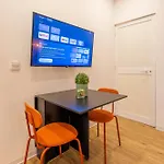 Apartament Smart Studio, Ac ,fast Wi-fi & Walk To Marina By Quicktrips