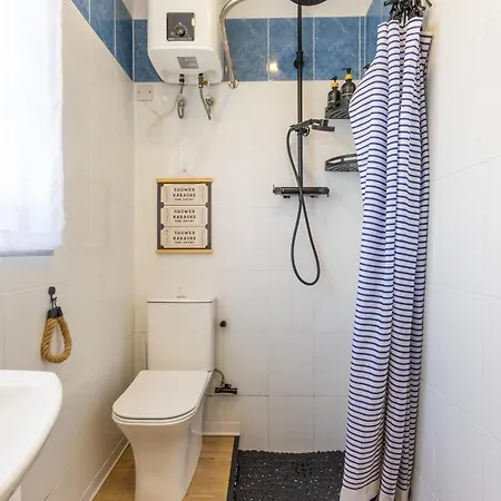 Smart Studio, Ac ,fast Wi-fi & Walk To Marina By Quicktirps