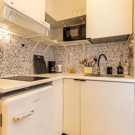 Smart Studio, Ac ,fast Wi-fi & Walk To Marina By Quicktrips Lägenhet Ta Xbiex